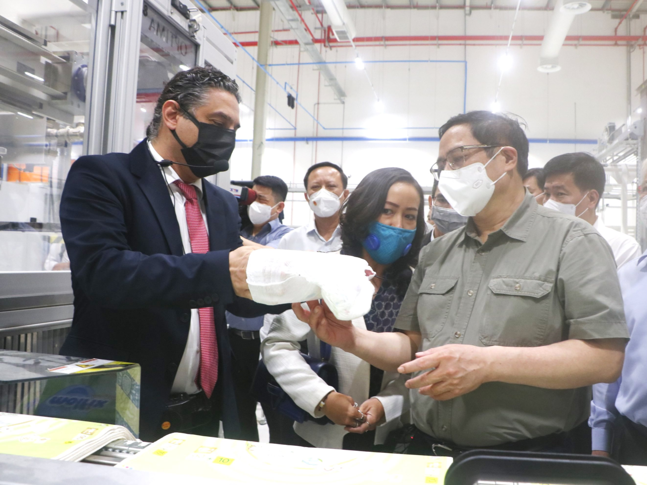 Thủ tướng Phạm Minh Chính tham quan thực tế doanh nghiệp tại Khu công nghiệp  Becamex Bình Phước Thủ tướng Phạm Minh Chính tham quan thực tế doanh nghiệp tại Khu công nghiệp Becamex Bình Phước
